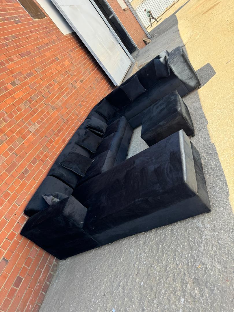 u shaped couch