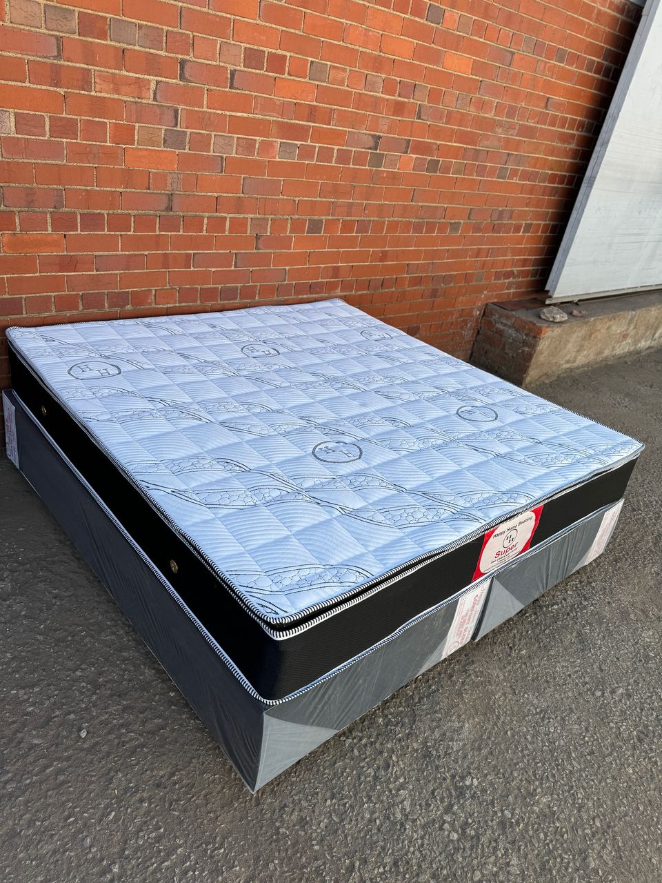 King standard pillow top spring bed