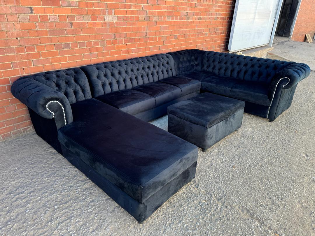 U shape Chesterfield