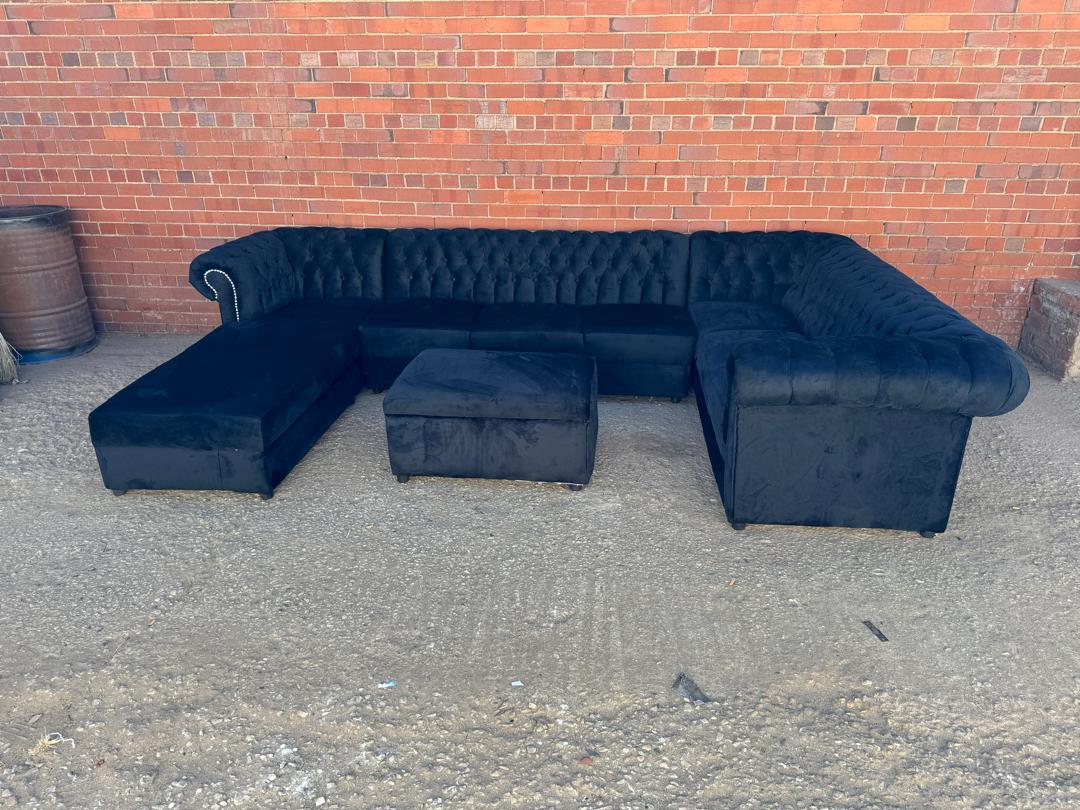 U shape Chesterfield