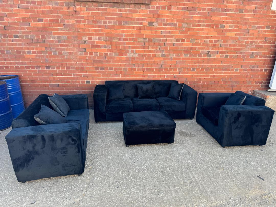 7 seaters box sofa