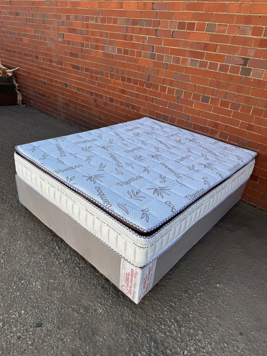 Double bamboo pillow top spring bed